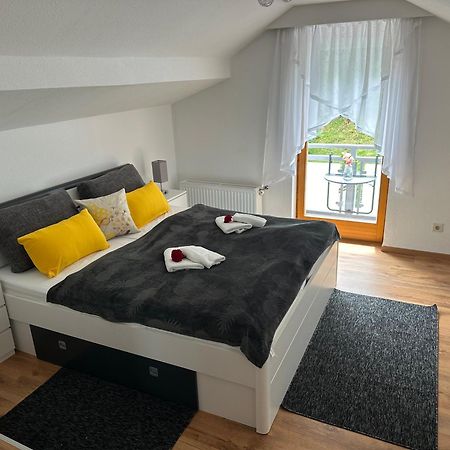Ferienwohnung Waldblick, Faaker See Oberaichwald  Zewnętrze zdjęcie