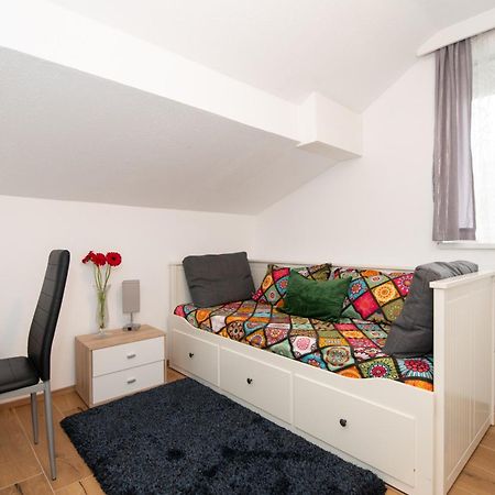 Ferienwohnung Waldblick, Faaker See Oberaichwald  Zewnętrze zdjęcie